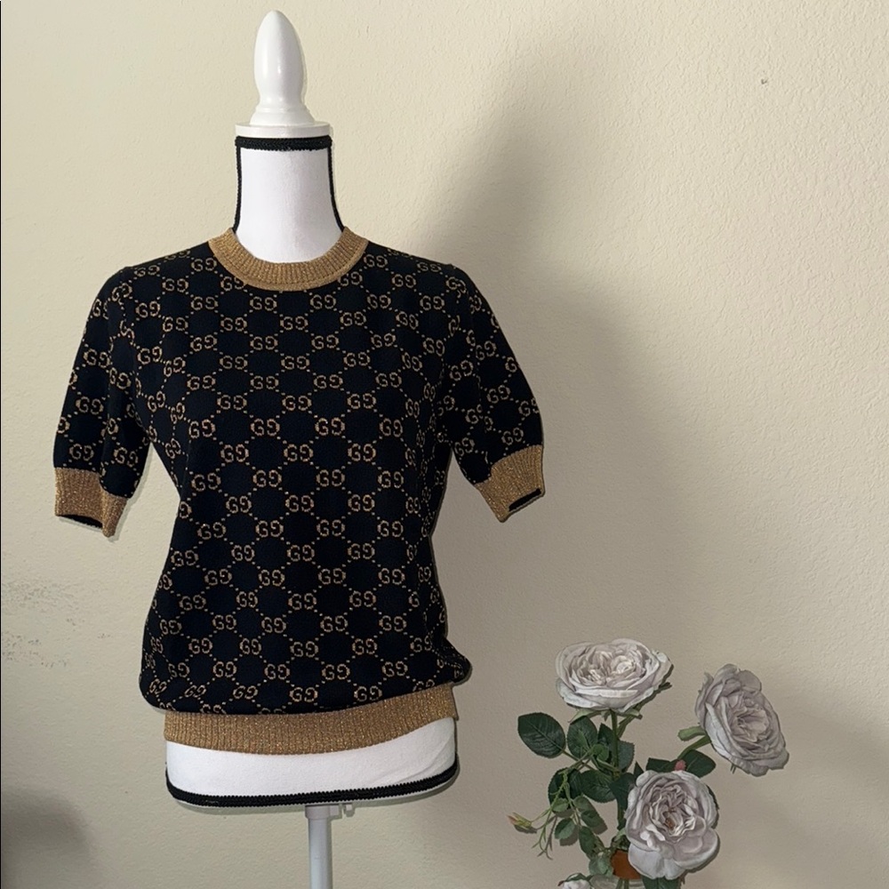Gucci Black and Gold Patterned Short Sleeve Knit Top